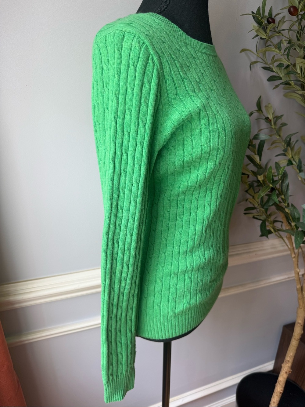 J.Crew Green Cable Knit Sweater Wool Cashmere Blend Crewneck Fitted Preppy Small - Picture 3 of 7